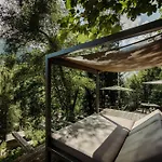 Theresi Apartmenthotel Hotel
