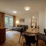 Theresi Apartmenthotel Hotel