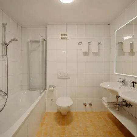Theresi Aparthotel 4*